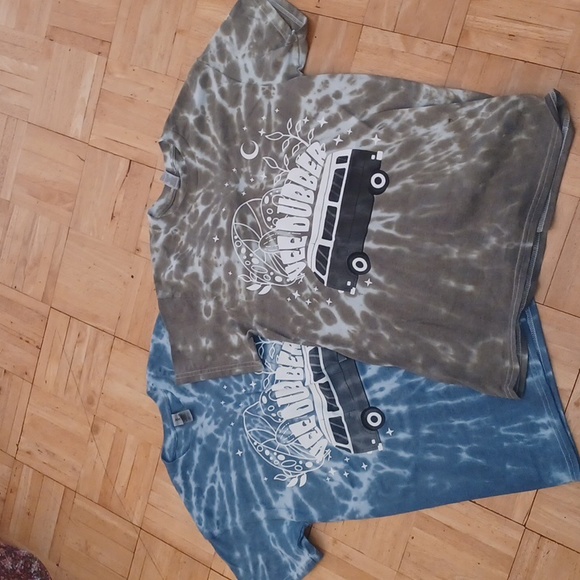 Tie dyed tee shirts VW van blue and green women's size medium - Picture 1 of 5